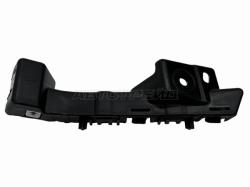 Крепление бампера Chevrolet Malibu 15-18 (Спереди/ Справа)