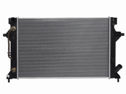 Радиатор Hyundai Elantra 15-20 / Kia Cerato 18- / Hyundai i30 16-20 / Kia Forte 18-