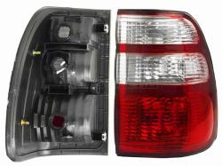 Фонарь задний Toyota Land Cruiser (J100) 02-05 / Land Cruiser Cygnus 02-05 (Справа)