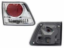 Фонарь в крышку багажника Toyota Fortuner 11-15 (Слева)