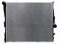 Радиатор BMW X3 06-10