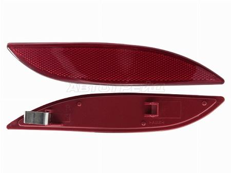 Отражатель Renault Fluence 09-17 / Megane 08-16 (Справа)