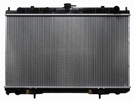 Радиатор Nissan Tino 98-03