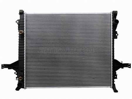 Радиатор Volvo XC90 02-14