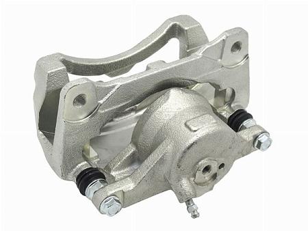 Суппорт тормозной перед TOYOTA CAMRY 17- правый