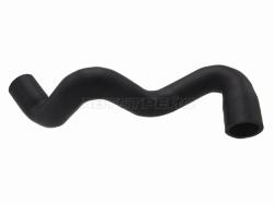 Патрубок радиатора нижний  FORD FOCUS 11-