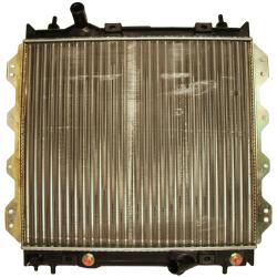 Радиатор охлаждения Chrysler PT Cruiser 2.0-2.4 (01-10)