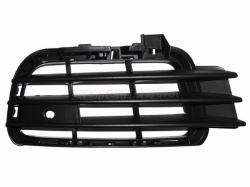 Решетка в бампер Volkswagen Touareg 10-14 (Справа/ Под сонары(парктроники))