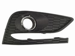 Заглушка бампера Chevrolet Cruze 15-19 (Спереди/ Справа)