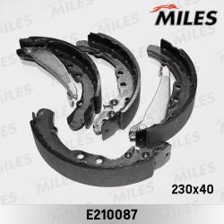 E210087 Колодки торм.бар.AUDI 100/80/VW CADDY/G2/G3/PASSAT 77-04