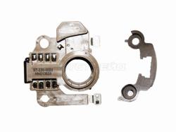 Реле-регулятор напряжения генератора SUZUKI GRAND VITARA 09-/SX4 2.0/2.4 10-