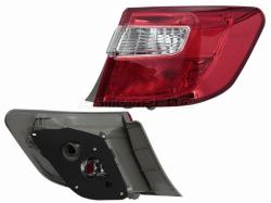 Фонарь задний Toyota Camry (XV50) 11-14 (Справа)