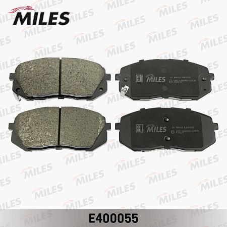 E400055 Колодки тормозные HYUNDAI IX35 10-/KIA SPORTAGE 10-/CARENS 02- пер. LowMetallic