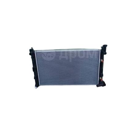 242011 Радиатор охлаждения Mitsubishi Colt Z30 1.3-1.5 (04-) Правый руль