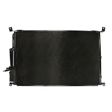104724 Радиатор кондиционера Audi A8 4E (02-10)